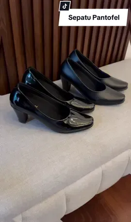 Sepatu Erasmas Pantofel Hak 7cm #sepatupantofel #sepatupdhwanita #sepatukerjawanita #sepatudinaswanita #sepatuformalwanita #sepatupersit #sepatubhayangkari #sepatuwanita #sepatukekinian #sepatumurah #sepatuerasmas #erasmas #sepatukantorwanita