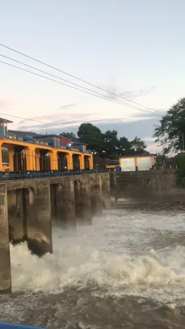 Bendungan ini memang indah tapi tdk dengan kejadianya#pinrang #bendunganbentengpinrang 