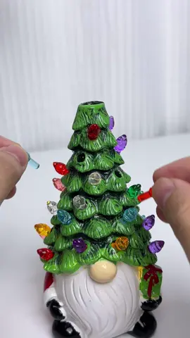 so cute #christmas #christmasdecor #christmas2024 #decoration #christmaslights #christmasdecor #santa #christmastree #christmaslamp #homedecor #livingroomdecor #bedroomdesign #cute #tiktokshopblackfriday #tiktokshopcybermonday #spotlightfinds #christmas #blackfriday 