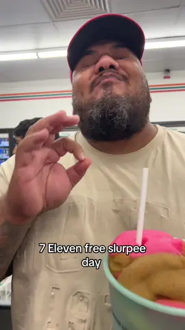 Only VIP can do this #slurpee  #7eleven #fyp #foryoupage #tongan #australia #newzealand #sydney #viraltiktok #polynesian #food #🇹🇴🇳🇿🇨🇰🇳🇺🇦🇺🇫🇯🇼🇸 #samoan #viral 
