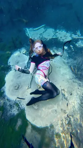 Sand boils ☺️🖤 #sandboils #underwater #freediver #freediving 
