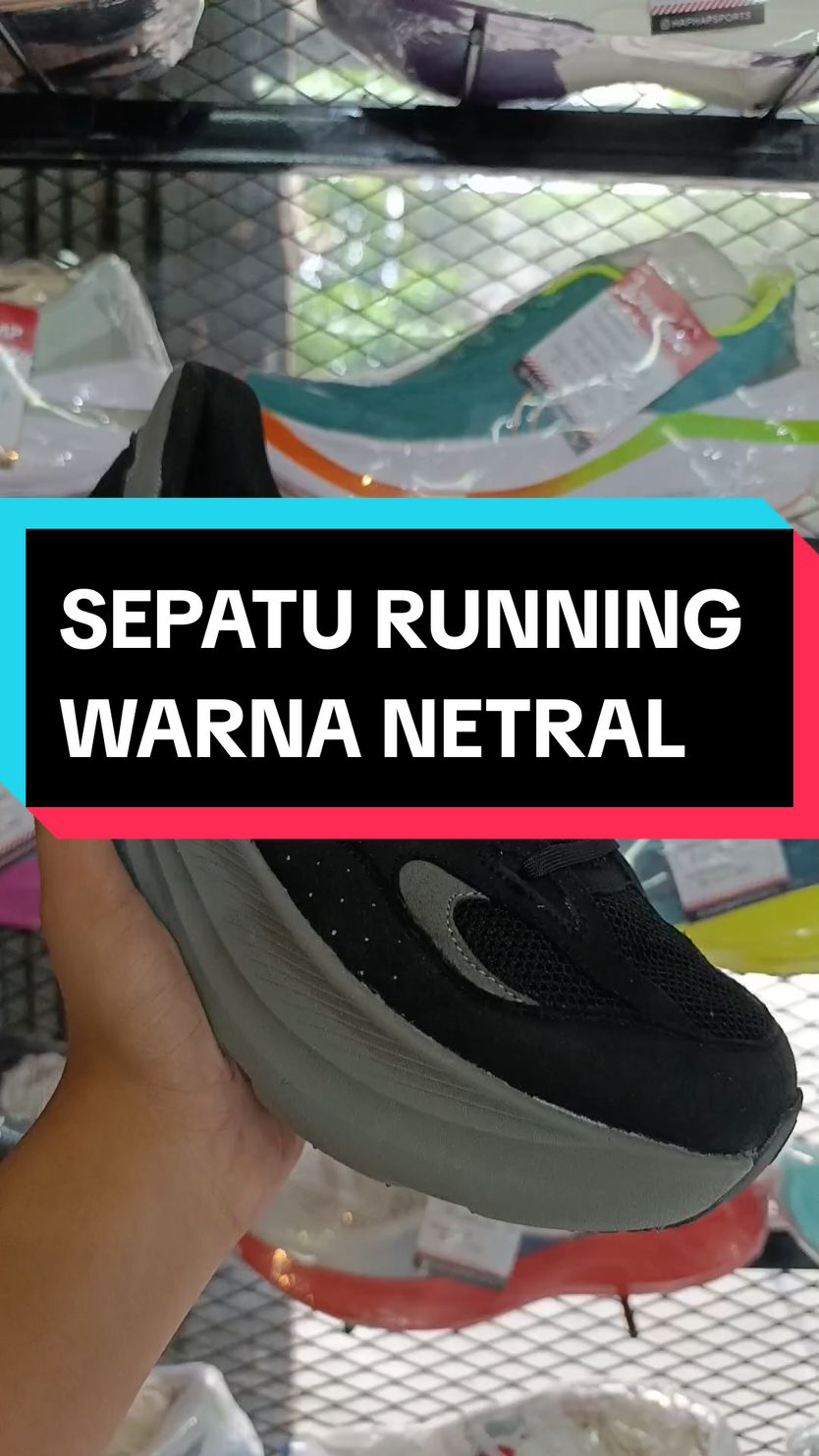 Nih Barudak Ortuseight Berlin Sudah Tersedia Ya, Langsung Aja Di Gercepin Barudak!.  #fyppage #fyp #sepatu #Running #original #sepaturunning #ortuseight #berlin 