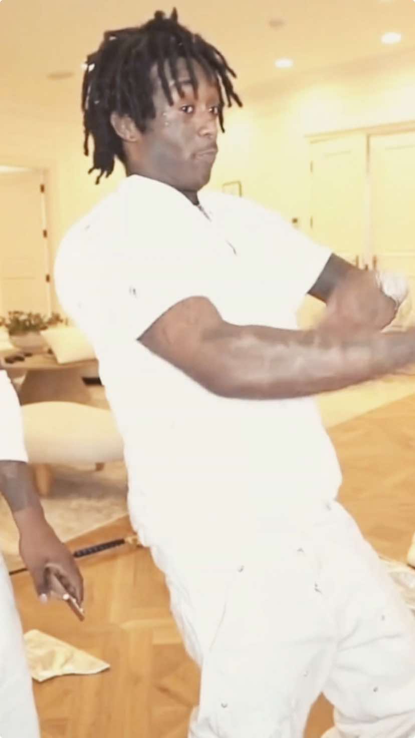 || #liluzivert || should i sell this coloring or na? mb if the aud sound kinda off my ae is acting weird. // ac : me // #yourbadatfort0 #edit #velocityedit #aftereffects #fyp #dance #stream #kaicenatedit #liluzivertedits #20min #outro 