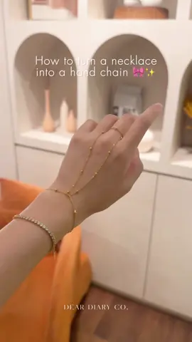 How to turn a necklace into a hand chain  ⋅˚₊‧ ୨୧ ‧₊˚ ⋅ Our adjustable chains make it much more versatile for you to style your necklaces in different ways! 🎀✨ #deardiaryco #deardiaryjewelry #1111sales #1111promo #1111 #JewelryLovers #DaintyJewelry #SingaporeJewelry #jewelrygift #versatile #handchain #stylednecklace