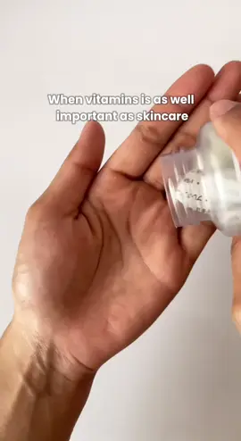 Vitamins = Skincare? YES! 🥰  It's time to illuminate and level up your beauty goals with Ohayo Tokyo🇯🇵  Ex Lumine White! 🌸🤍  #LuminousSkin #ilLuminateWithConfidence #OhayoTokyo 🇯🇵 🌸