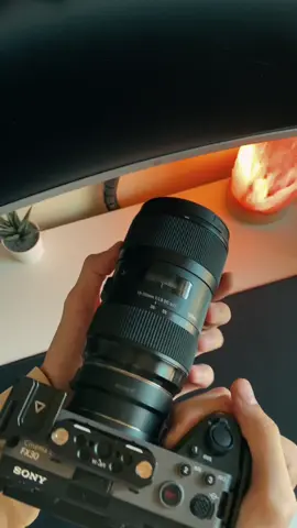 The magic of the Sony FX30 combined with the Sigma Art 18-35mm f/1.8: a perfect setup for capturing cinematic images with exceptional quality. The FX30 delivers outstanding performance in a compact body, with colors and details that truly stand out in every frame. Paired with the Sigma 18-35mm f/1.8, known for its incredible sharpness and beautiful bokeh, this is a powerful and versatile combo—ideal for anyone seeking top-notch video production. A dream team for storytelling that makes an impact! @Sony Alpha @Sony  #sonyfx30 #fx30 #sony 