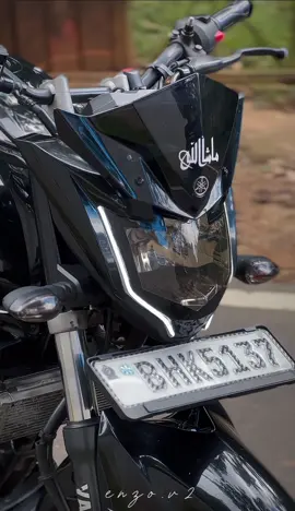 වැඩිය රගන්‍නැති එවා😮‍💨🖤 • Creativity🔰 #enzo👽 #contentcreator #yamahafz #fzv2 #casefile5137 #bhk5137 #agvpistagprr #tiktokviral #trending #fyppppppppppppppppppppppppppppppppppp #viral_video #1millionaudition #bikesoftiktok #pointofview #CapCut #povs #viralvideotiktok #indonesia🇮🇩 #kandy @__heyy! @_Zoey💨 @D A R Z O ❗️ @| 𝙬𝙖𝙯𝙖 @D O R A 🥷🏻 @v1_Sparco . @ⱽ🕸