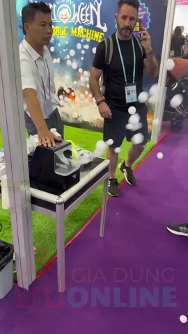 Máy tạo bong bóng từ khói