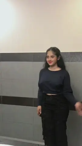 #ආසම වෙලාවක..... 💃🏻💗💐#KAVIII GIRL > 🐼🦋💕🇱🇰#Tiktok#Typ#srilankan_tik_tok🇱🇰#vairalvideo#foryou#dancer#දෝණි..... 😍💞🤗# 