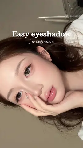 Trả lời @sữa🐶 hướng dẫn chi tiết cách tui đánh mắt siêu đơn giản cho mí bà mới tập makeup ૮꒰ ˶• ༝ •˶꒱ა ♡  #makeup #TikTokBeauty #fyp #goclamdep #LearnOnTikTok #tipsforgirls #eyeshadow #eyeshadowtutorial #dailybasicpalette #naturerepublic 