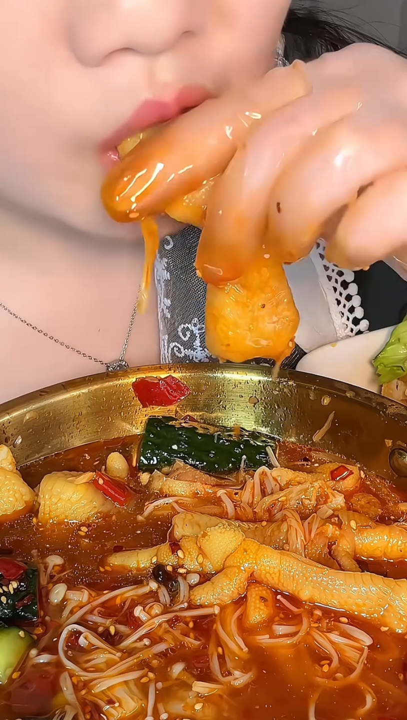 Mukbang chân gà rút xươnggg  #Mechanga #changa #videoanuong #videoanuong #xuhuong 