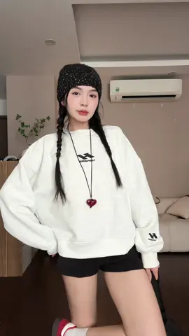 Cái form iu haa 😋 #xuhuong #foryou #tryon #oufit #OOTD #phoidoxinh #imentertainment 