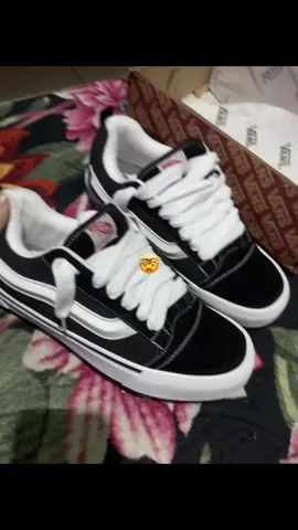 😋😋😋 #fyp #vansknuskool #sepatugendut #4u #fypage 