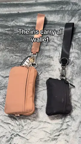 I love her ❤️  #iriscarryallwallet #irisandrainbow #walletforwomen #phonewallet #rfidwallet 