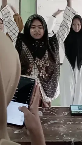 random class 7c 🗿#smpn1astanajapuracirebon #fyppppppppppppppppppppppp #fyp 