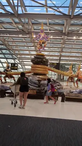 Sân Bay Quốc Tế Suvarnabhumi Thái Lan 🇨🇷 đẹp thật ♥️