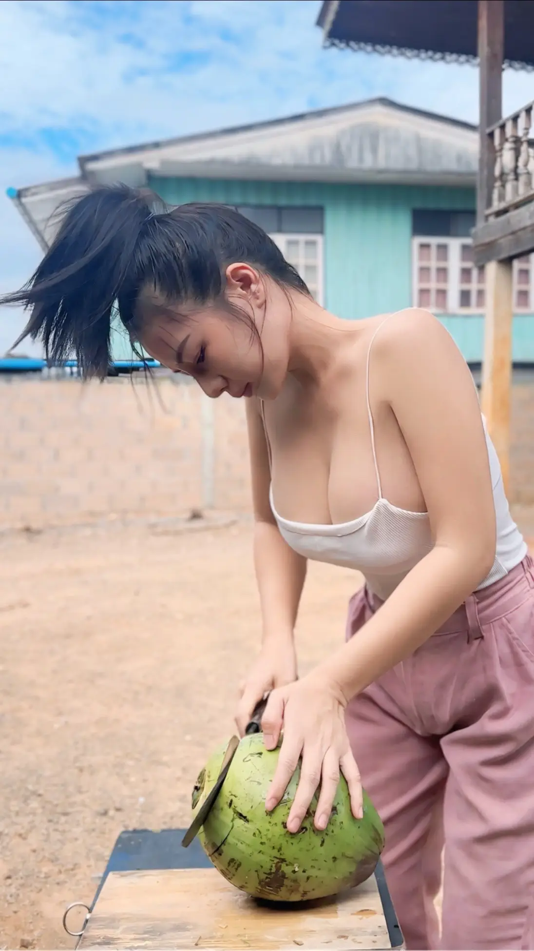 มะพร้าวมั้ยคะ 🥥🤟