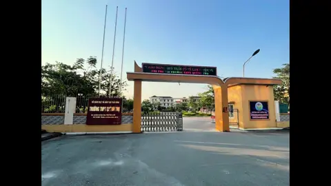 Thầy cô trong mắt em. Chi đoàn 10A7, trường THPT Quỳnh Thọ- Quỳnh Phụ- Thái Bình#thaycotrongmatem #xuhuo ng