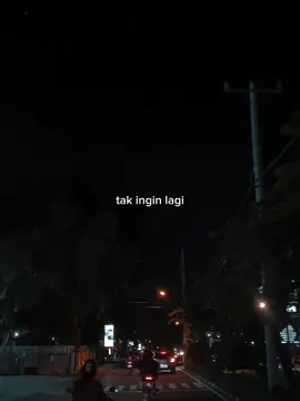 tak ingin lagi - - - #semakinkukejarsemakinkaujauh #sksj #fiveminutes #liriklagu #fyp 