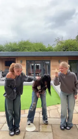 Oh no 😂😂 #fyp #foryou #viral 