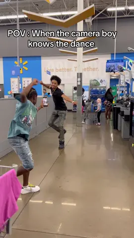 Bro was snapping while he was  recording 😭