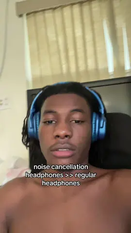 ion wanna hear no background noises lol #tiktokshop #finds #noisecancellingheadphones #fypシ゚viral 