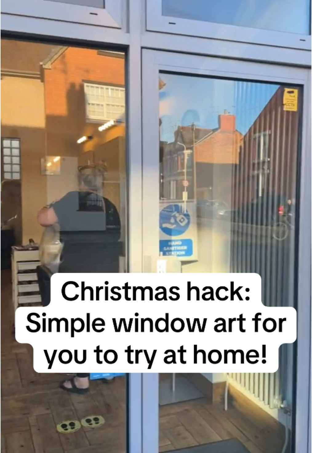 Does it come off easy tho? 😅 #christmas #christmasdecor #christmashack  📽️ @Signs By James 