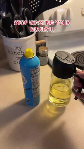 Seriously, grab one! A must have kitchen item!! 👩‍🍳🍳 #kitchengadgets #oilsprayer #oilbottle #oildispenser #kitchenmusthaves 