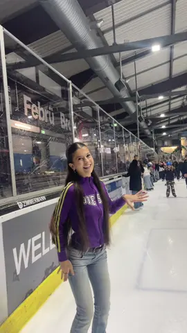 dancing on ice>>🤍💜💚 @LumutatixDG  #fyp #dancer #IceSkating #dance #fyfy #downtown #jbalvin #anitta #viralll #herford #eishalle 