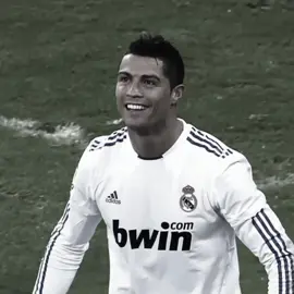 الما يتقارن 🤙🏻 #cristianoronaldo #ronaldo #2008 #مسلمين 