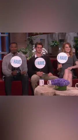 Emma Stone, Andrew Garfield and Jamie Foxx play #NeverHaveIEver 🤣 #theellenshow #throwback #game #emmastone #andrewgarfield #jamiefoxx 