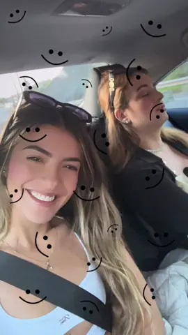 Se le termino la bateria a mi hermana 😂 