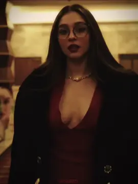 omg guys did u see the way cemre winked and looked at me?? MOTHER🙏🏽 #cemrebaysel#cemrebayseledit#turkishseries#turkishactress#cemrebayseledits#viral#keşfet#kesfetteyiz 