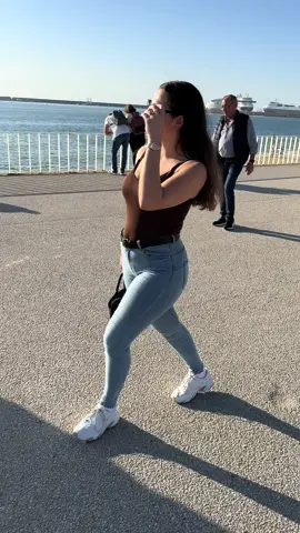 skinny jeans so tight they know all my secrets 🫢