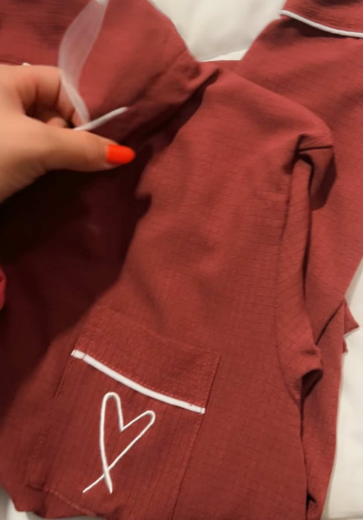 Me encantaron estas pijamas #pijama #viralvideo #fypシ #paratii #tiktokshop #creatorsearchinsights #paratiiiiiiiiiiiiiiiiiiiiiiiiiiiiiii #sleeptime #fypシ 