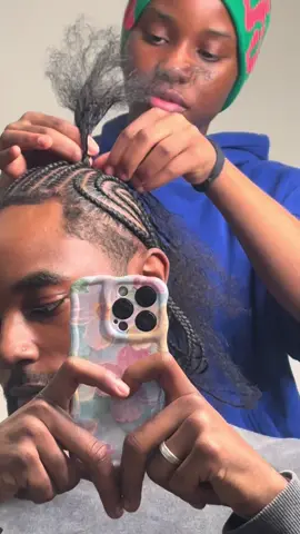 My fav is back 😩  #fypviralシ #fypシ゚ #fypviraltiktok🖤シ゚☆♡ #trending #menshair #menbraidstyles #mensbraids #menscornrows #londonbraider 