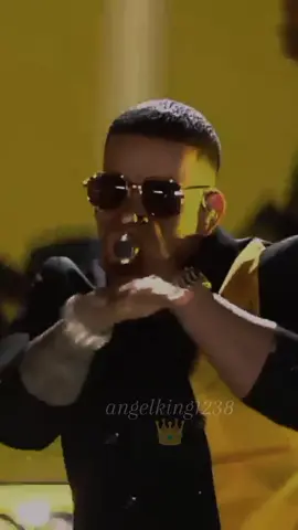 La Nueva & La Ex - Daddy Yankee  #musica #reggaeton #daddyyankee #letrasdecanciones #rolitas #videoviral #parati 