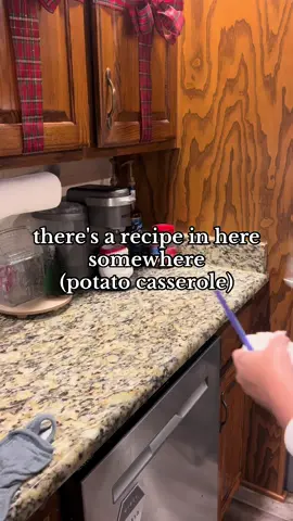 I know a crab ragoon hate to see me coming #viral #fyp #sahm #stayathomemom #makelunchwithme #thursday #ditl #lunchtime #recipesoftiktok #potatoes #recipetok 