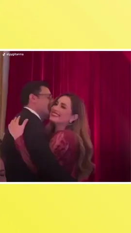 #CynthiaRodríguez se harta de ser la tapadera de #CarlosRivera y le pone los cuernos #entretenews #infidelidad 