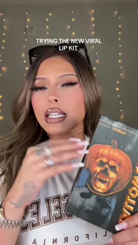 The new lipkit on the blockkkk you get the lip liner, lipstick and the lipgloss💦 this one and the strawberry one are my new favs!!!! #fyp #lipkits 