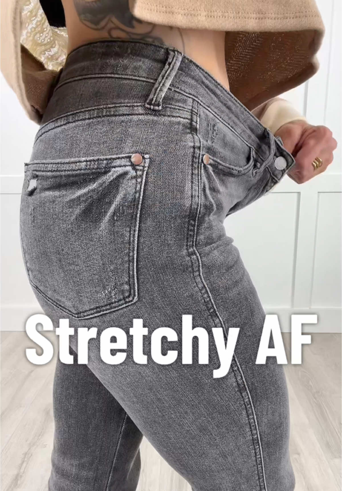 Mid-Rise? Released hem?? Add 👏 to 👏 cart 👏