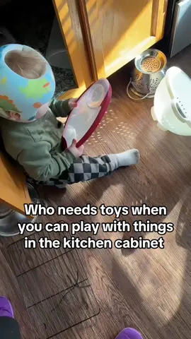 Who needs toys #MomsofTikTok #millennialmom #CapCut 