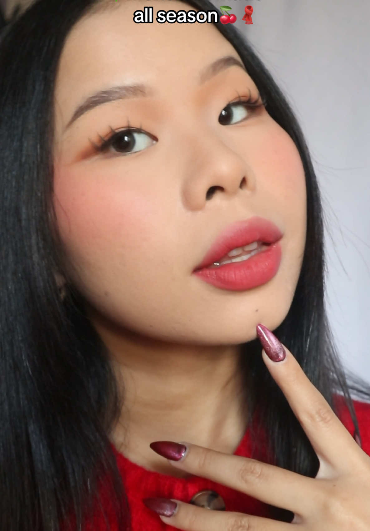 Who doesn’t love a monochromatic look 🍒🧣🥀 @fwee official  #fwee #fweepuddingpot in shade Ambitious 🍒  #puddingpotambassador #puddingpot #kbeauty #makeuptutorial #makeuptutorial #lipswatch #monochromatic #redmakeup #fallmakeup 