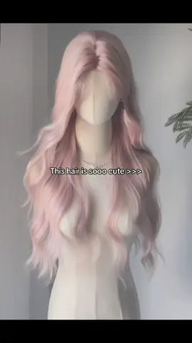 The color reminds me of a strawberry cupcake🥹🧁 #hair #hairstyle #hairtutorial #haircolor #bangs #beautiful #style #xiaohongshu #xiaohongshuhairstyles #elegant #fyp #pink #pinkhair #cupcake #strawberryhair #strawberry #lightpink #lightpinkhair 