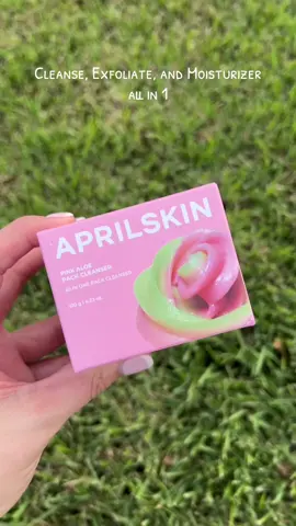 #aloe #facecleanser #exfoliate #moisturize #skincare #calmingskincare #skincaretiktok #tiktokshop 