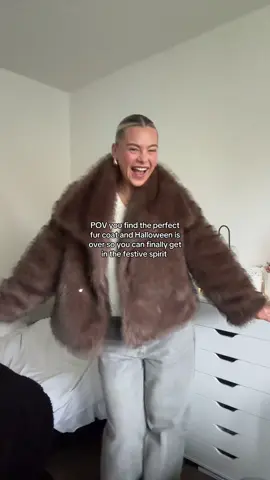 never too early🎄🎅❄️ @EGO FASHION #furcoat #furcoatseason #winteroutfit #christmasvibes #festiveseason 