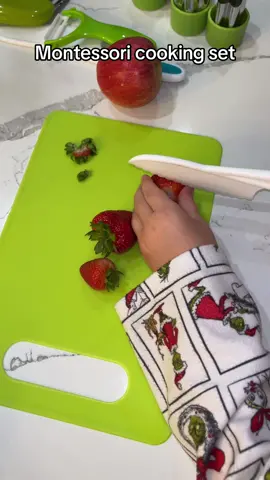 #montessori #montessoricookingset #toddlermom #toddlertoys #falldealsforyou #tiktokshopblackfriday #tiktokshopholidayhaul 