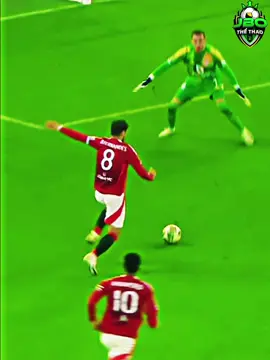 Bạn ấn tượng với pha qua người nào nhất 🥰 #football #bongda #thethaomoingay 