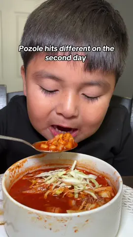 #mukbang #mukbangeatingshow #mukbangfoodasmr #foodasmr #eatingsounds #foodies #mexicanfood #pozole #pozolerojo #pozoleseason #mexicankids #toddlersoftiktok #toddlersbelike #preschoolersbelike #eatingshow #slurpingsounds #mukbanger #foryou #fyp #paratiii 