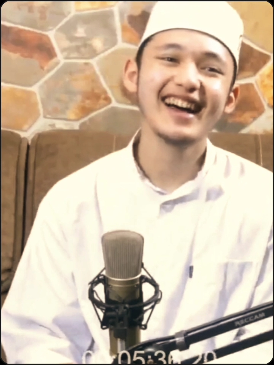 sound nya secandu senyuman mu bib🤌@Alwi assegaf official  #alwiassegaf03 #fsaai #CapCut #CapCut 